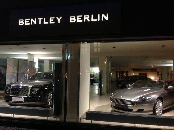 Угон года: из автосалона украли сразу пять Bentley.Пропажу обнаружили служащие салона, которые ...