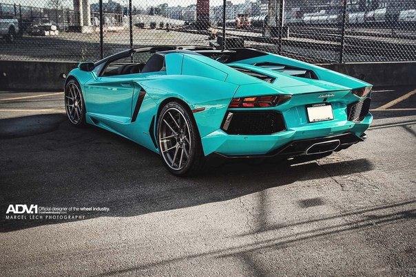 Lamborghini Aventador Roadster - 7