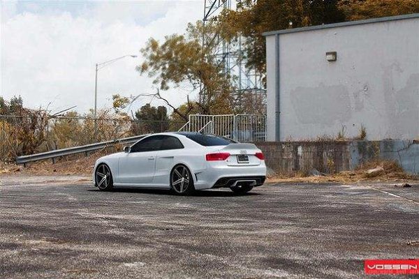 Audi RS5.  (4143 ) 450 ..   (7 ... - 4