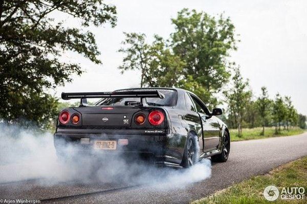 Nissan Skyline R34 GT-R V-Spec II Nr - 8