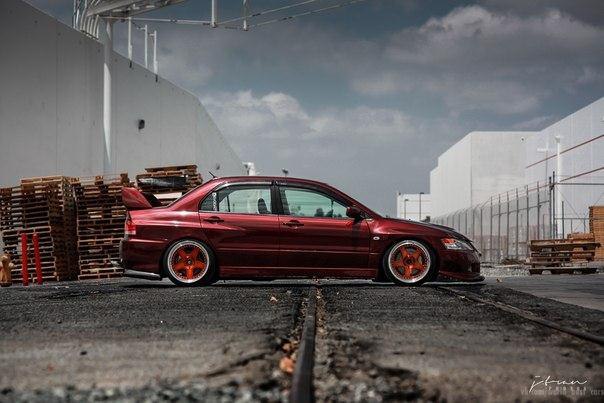 Mitsubishi Lancer Evolution. - 8