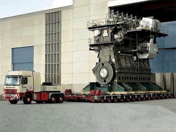 Wrtsil-Sulzer RTA96-С.(«Science-Technology»)Мощность - 108 920 л.с.Крутящий момент - 7603 000 ...