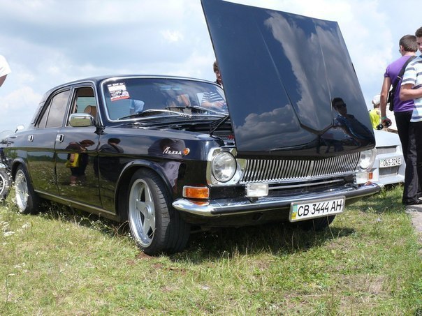  24   BMW E34 - 7