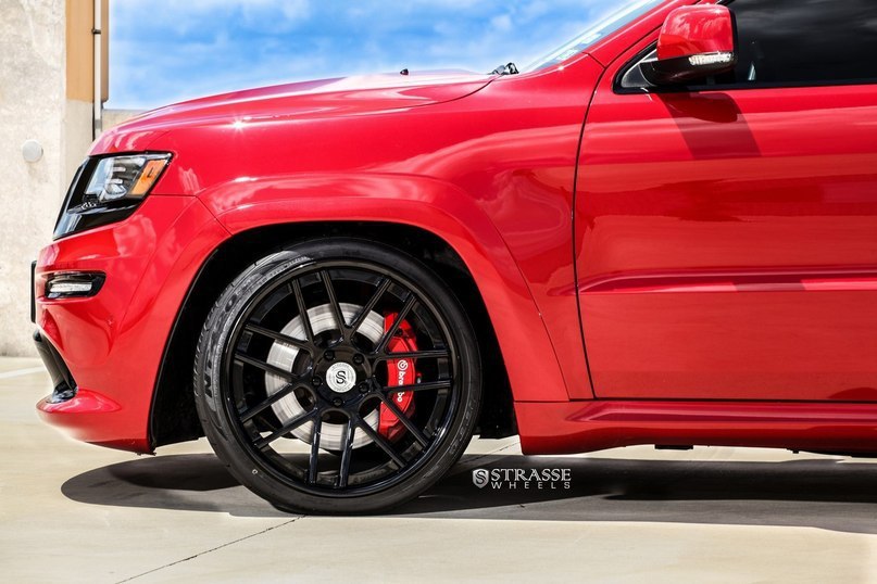 Jeep Grand Cherokee SRT on Strasse Forged Wheels - 4