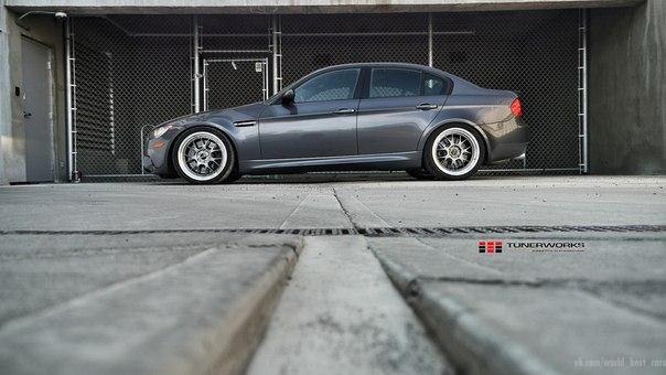 BMW M3 Sedan.4.0L V8: 420 .. : 400 :   : 4.7 ... - 3