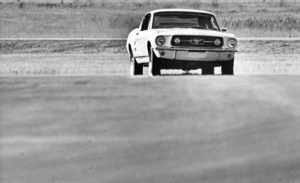 1967 Ford Mustang GT - 2