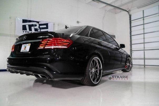 Mercedes-Benz E63 AMG S by Titanio https://fotostrana.ru/away?to=/sl/alJ2 5.5L V8: 585 .. : ... - 4