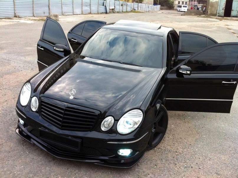 Mercedes-Benz E55 AMG - 7