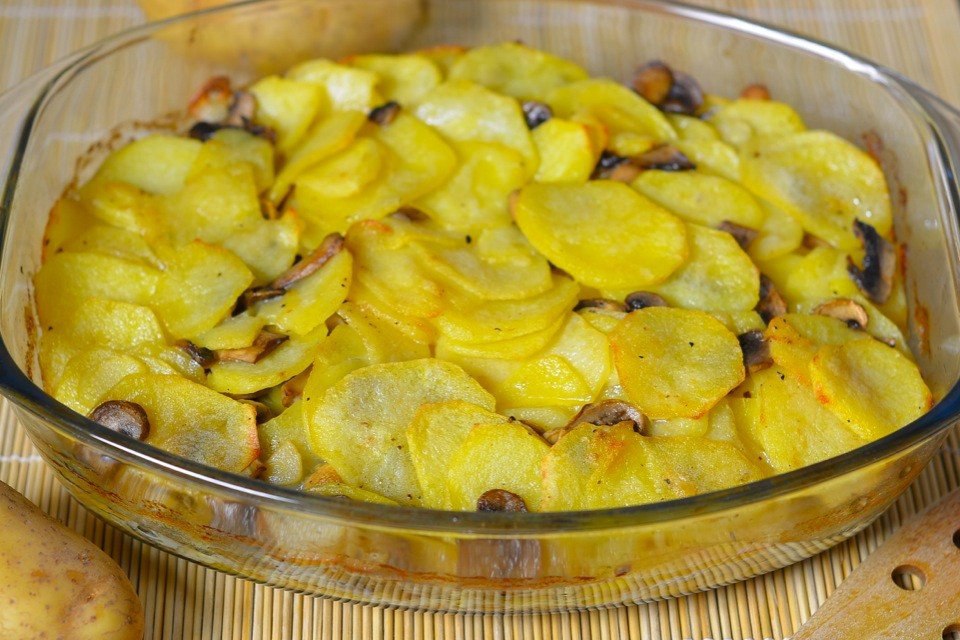 Картошка с шампиньонами в сливках