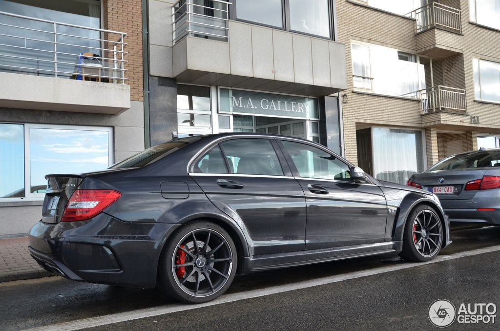 Mercedes-Benz C 63 AMG Black Series - 4