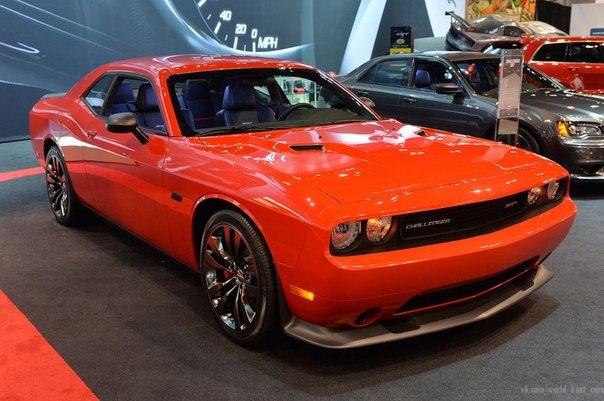 2014 Dodge Challenger SRT Satin Vapor https://fotostrana.ru/away?to=/sl/5QV2 2014 - 4