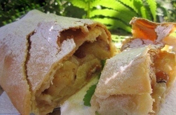 Яблочный штрудель.Ингредиенты:Мука 250 г Сливочное масло 150 гКуриное яйцо 1 шт.Растительное масло 2 ...
