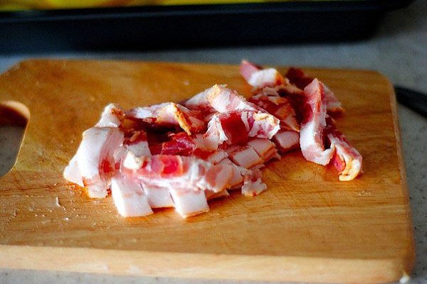Пряный картофель с беконом.Ингредиенты:Картофель 6 шт;Бекон 4-5 полосок;Чеснок 3 зубчика;Смесь ... - 3