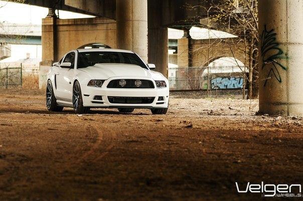 Ford Mustang GT 5.0 on Velgen Wheels. - 6