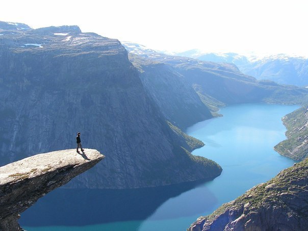   (. Trolltunga)