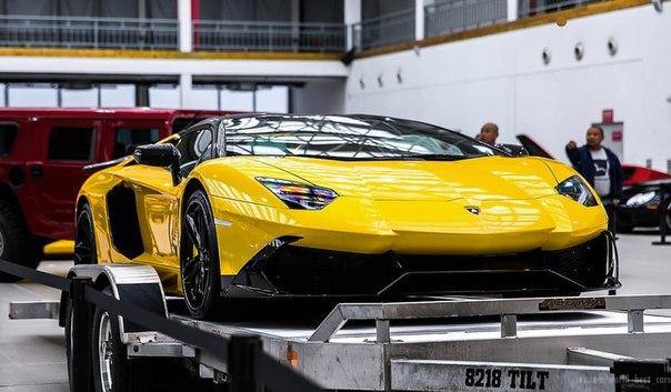 DMC Aventador LP720 Roadster