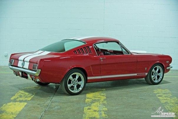 Ford Mustang Fastback, 1965. : : 289 V8. : 3- . - 2