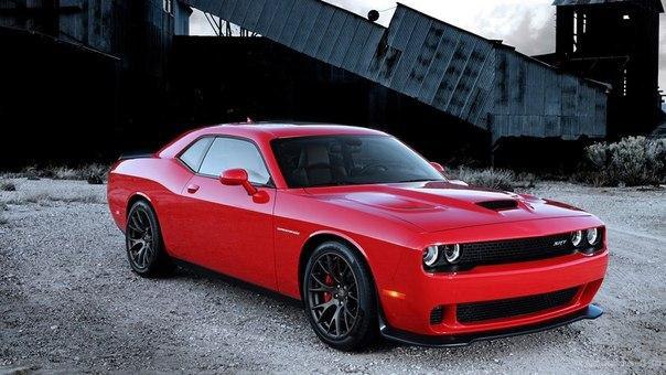 Challenger SRT Hellcat