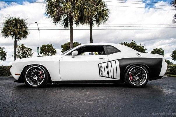 Widebody Dodge Challenger R/T, 2009. - 4