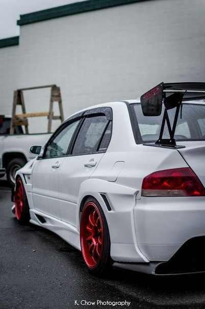 Mitsubishi Lancer Evolution VIII - 2