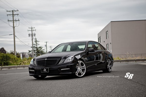 Mercedes E63 AMG Brabus - 2