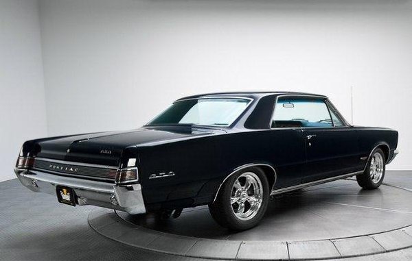 1965 Pontiac GTO - 2