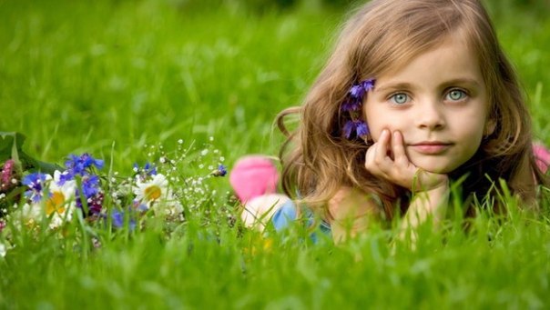 КАК ПОМОЧЬ РЕБЕНКУ ХОРОШО СЕБЯ ВЕСТИ? 1. Дети поступают так, как вы. Так что используйте своё ...
