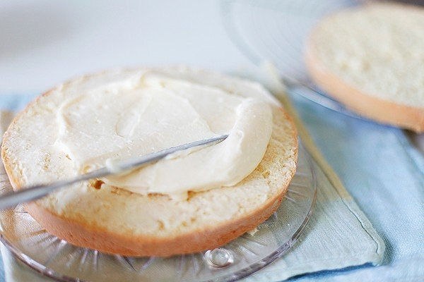 Маково-лимонный торт с творожным кремом.Ингредиенты:Бисквит:3 яйца90г сахара90г мукиМаковый ... - 4