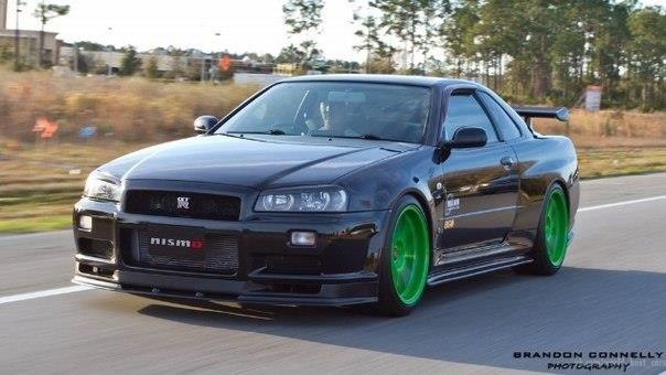 Nissan Skyline GT-R R34 - 5