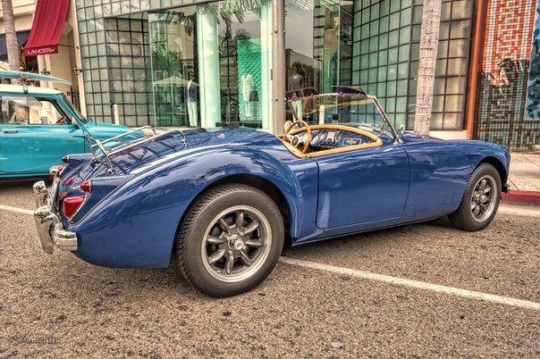 1963 MG MGA Roadster. - 2