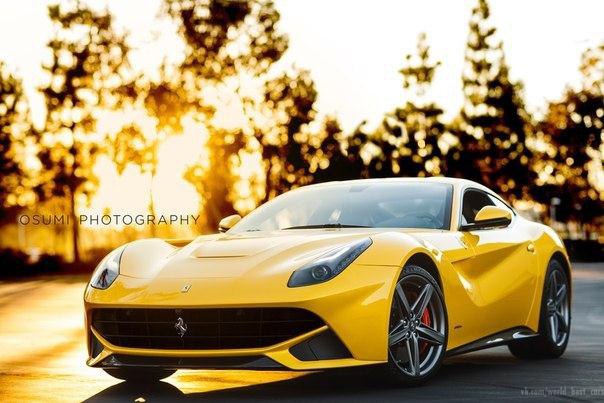 Ferrari F12 Berlinetta - 2