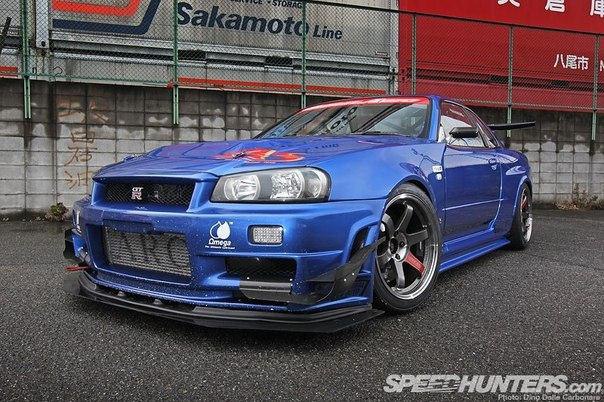 Nissan Skyline GT-R R34 - 3