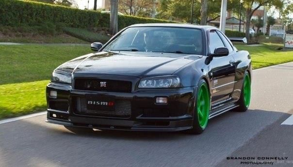 Nissan Skyline GT-R R34 - 6