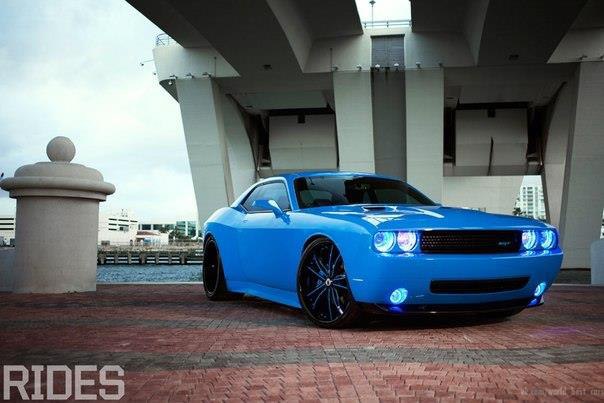 Dodge Challenger SRT8