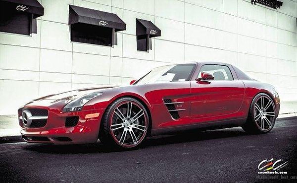 Mercedes-Benz SLS AMG