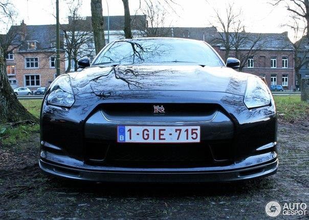 Nissan GT-R Spec V (R35), 200910.  -  (3799 )  - 484 .. 588 . ... - 2