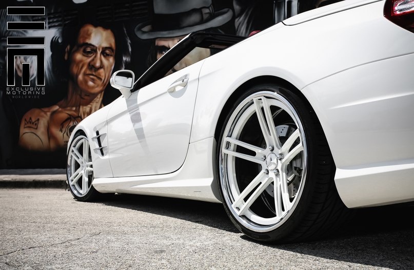 Mercedes-Benz SL 550. - 7