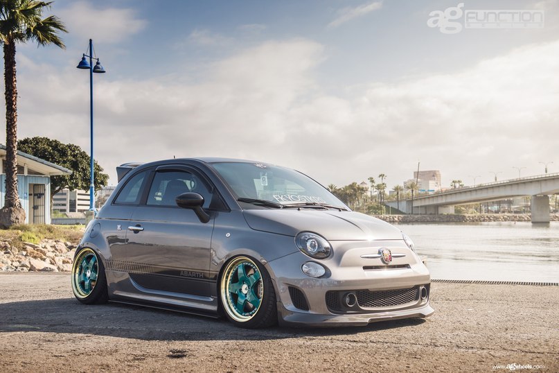 Fiat 500 Abarth.