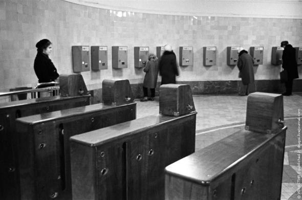       ()     1958 . ...