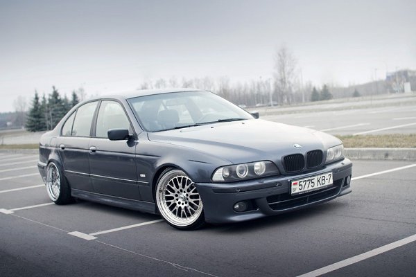 BMW 5 Series E39