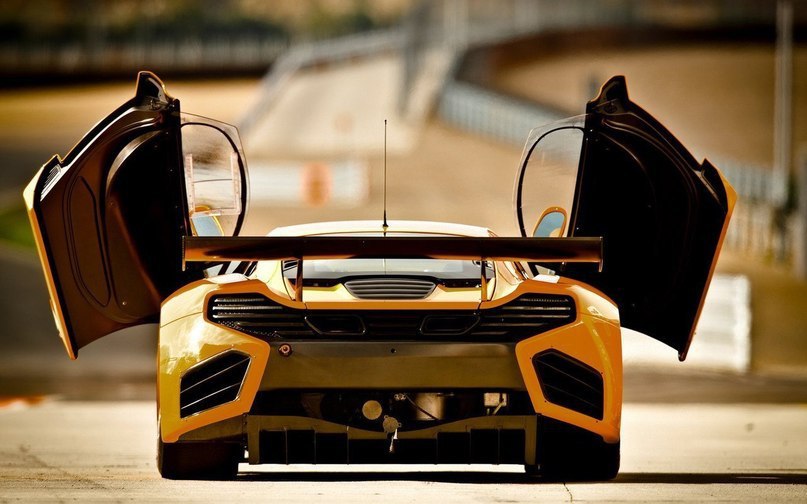 McLaren MP4-12C