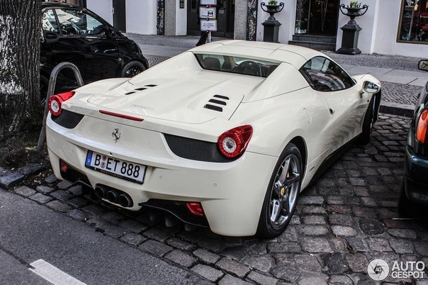 Ferrari 458 Spider - 6