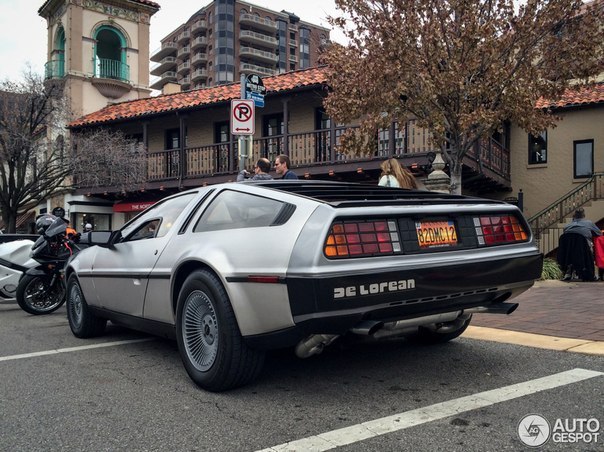 DeLorean DMC-12 - 6