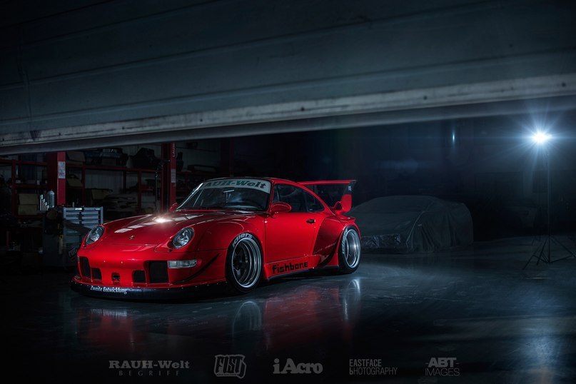 Porsche 911 RWB. - 2