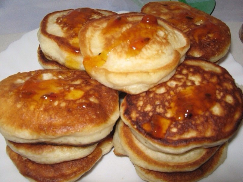 Пышные оладушки.(рецепт и фото Раисы Панковой из Ижевска) приготовила по ее рецепту получилось как ...