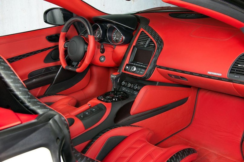 Audi R8 V10 Spyder  Mansory - 3