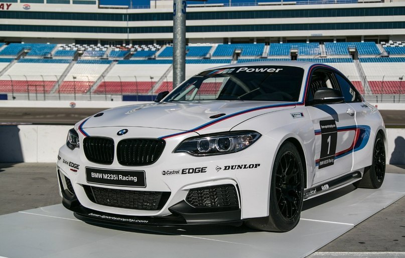 BMW M235i Racing Car.333 ..