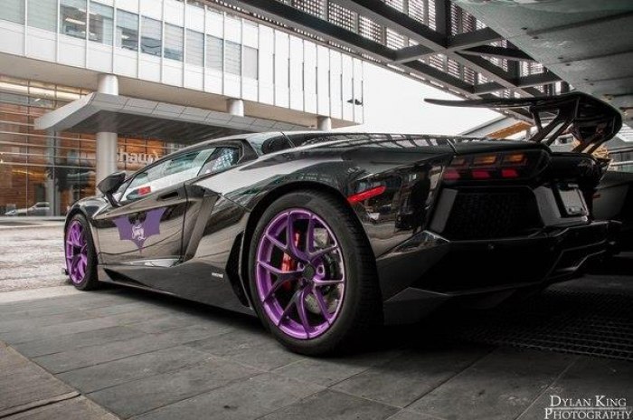 Lamborghini Aventadors - 8