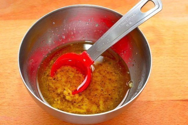 Салат из курицы.Ингредиенты:Куриная грудка 2 шт;Помидор 2 шт;Черные оливки (б/к) 80 г;Сельдерей 3 ... - 3