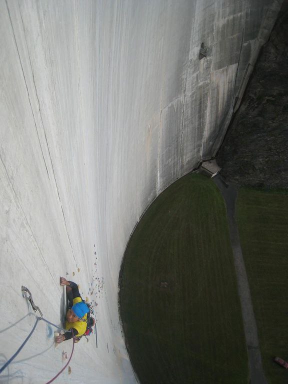      .Diga di Luzzone -  ,   ... - 8